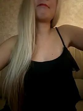 Nikihot   online show from 10/13/25, 09:59