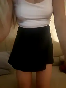 Nikihot   online show from 10/24/25, 10:28