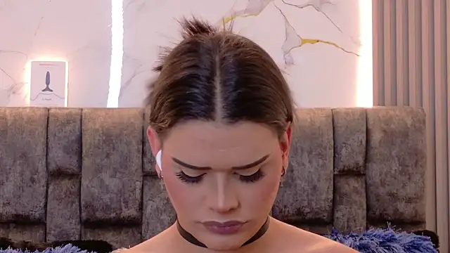 Ava Cristi online show from 09/27/25, 08:03