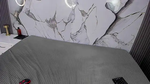 DakotaStarkx online show from 12/03/25, 07:45