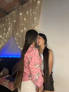 Ashley and Zoe online show from 01/10/26, 04:31