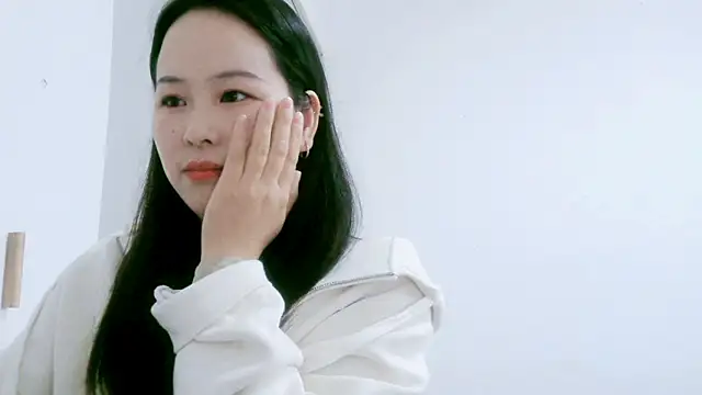 HY-21 online show from 10/29/25, 02:47