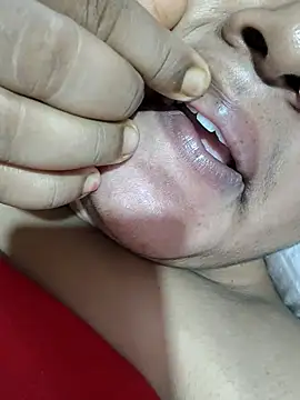 Snapshot of hotbhabhi011 chatting on 09/19/25, 01:51 hotbhabhi011 online show from 09/19/25, 01:51