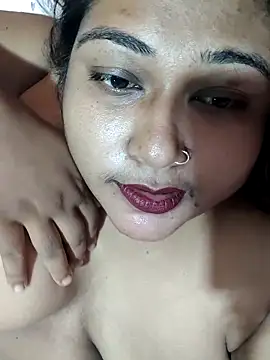 Snapshot of hotbhabhi011 chatting on 10/08/25, 04:21 hotbhabhi011 online show from 10/08/25, 04:21