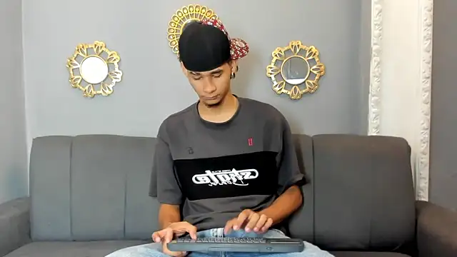 kenix 777 online show from 09/19/25, 03:41