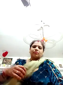 Snapshot of Rani_sahiba chatting on 10/20/25, 09:04 Rani sahiba online show from 10/20/25, 09:04