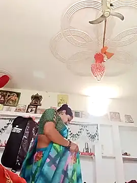 Snapshot of Rani_sahiba chatting on 12/04/25, 08:23 Rani sahiba online show from 12/04/25, 08:23