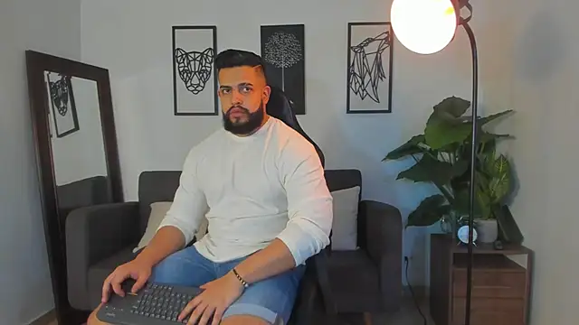 Justin kingX7 online show from 04/07/26, 02:34