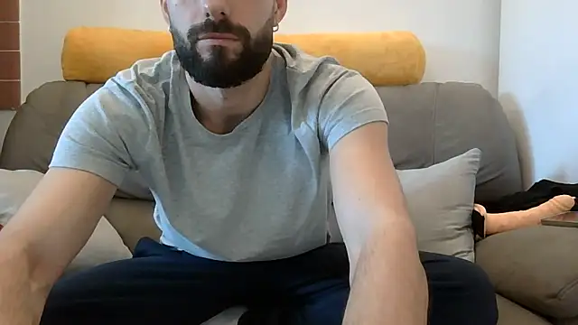 Amicisegreti online show from 02/19/26, 12:45