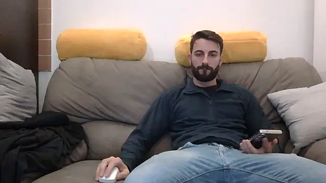 Amicisegreti online show from 03/07/26, 09:23