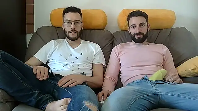 Amicisegreti online show from 04/08/26, 02:28