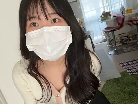 Snapshot of hikiwarinatto_xoxo chatting on 02/06/26, 12:04 hikiwarinatto xoxo online show from 02/06/26, 12:04