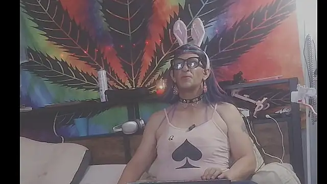 mistismoker online show from 04/15/26, 03:13