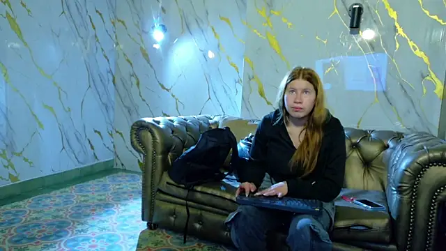 Olivia11  online show from 12/18/25, 11:38