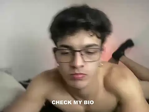 wilddesiree   online show from 04/29/26, 03:43