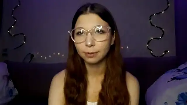 Snapshot of MiaamaLoveLyslt chatting on 09/10/25, 04:07 MiaamaLoveLyslt online show from 09/10/25, 04:07