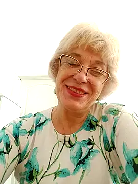 52MiaLove02 online show from 09/25/25, 07:56