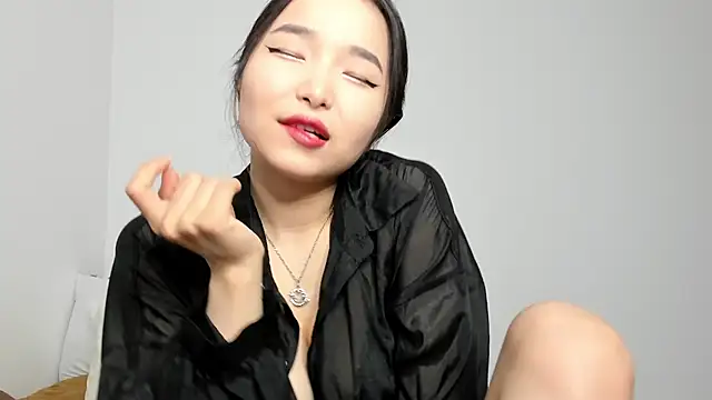 Soyun Mia online show from 02/23/26, 01:41