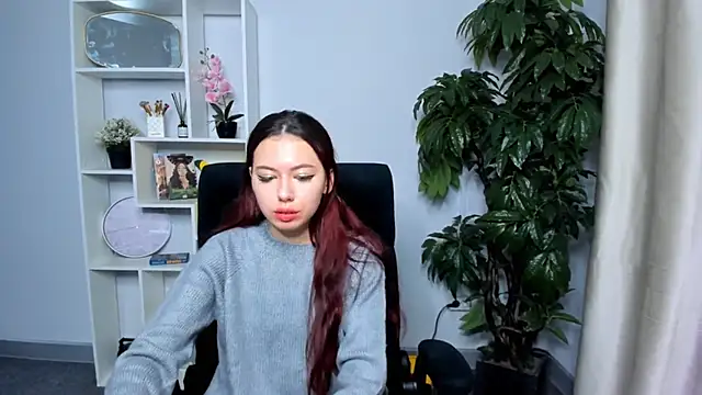 JenniferGlover online show from 10/30/25, 08:05