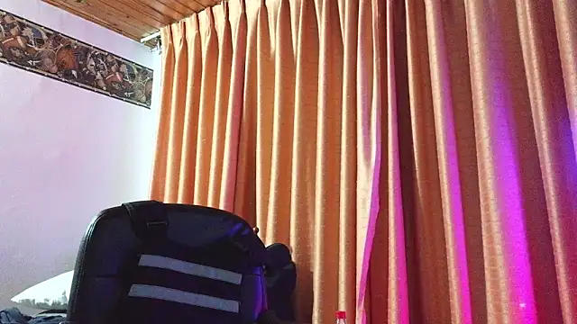 Axel-Cr0ss online show from 10/07/25, 11:57