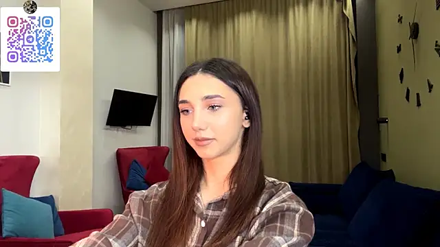 Snapshot of LinaMour chatting on 02/01/26, 10:30 LinaMour online show from 02/01/26, 10:30