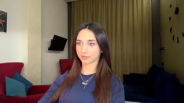 Snapshot of LinaMour chatting on 02/06/26, 10:13 LinaMour online show from 02/06/26, 10:13