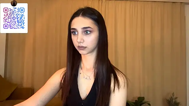 Snapshot of LinaMour chatting on 02/17/26, 10:38 LinaMour online show from 02/17/26, 10:38