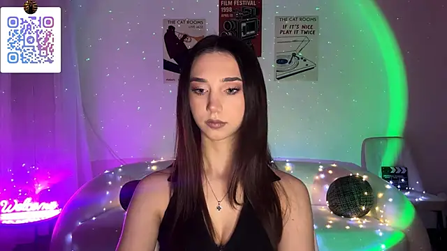 LinaMour online show from 04/17/26, 11:08