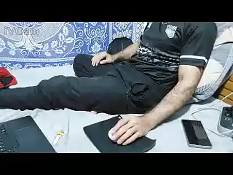 yazinyazin1 online show from 02/03/26, 08:14