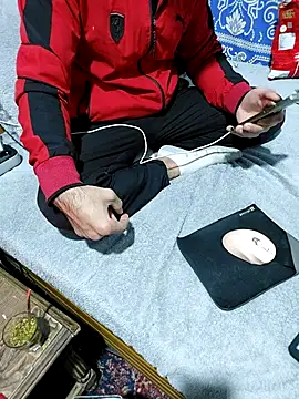 yazinyazin1 online show from 03/09/26, 09:19