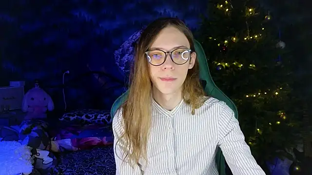 artass2 online show from 12/17/25, 01:55