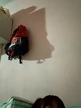 isabella931054 online show from 09/28/25, 09:47