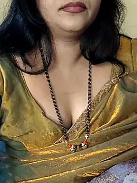 Snapshot of Angel0731 chatting on 02/13/26, 05:09 Angel0731 online show from 02/13/26, 05:09