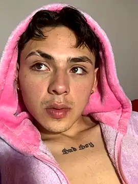 Snapshot of Vittorio_19 chatting on 09/12/25, 07:52 Vittorio 19 online show from 09/12/25, 07:52