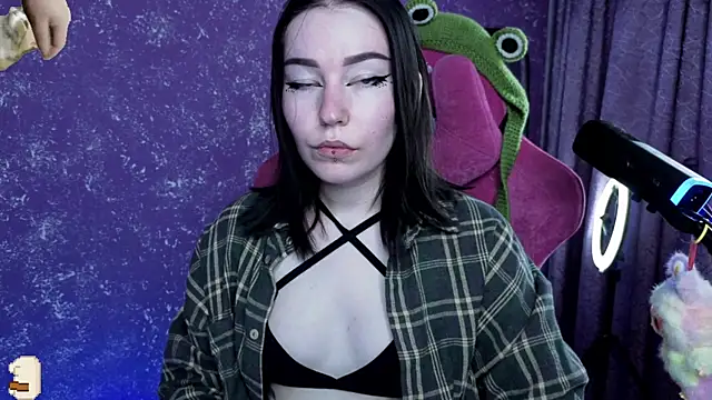 MargarettRose online show from 06/30/26, 04:02