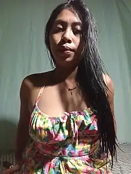 Snapshot of UrSweetAsianLady_02 chatting on 06/13/26, 02:42 UrSweetAsianLady 02 online show from 06/13/26, 02:42