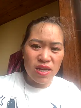 tuyetnhi-00 online show from 09/10/25, 03:06