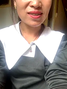 tuyetnhi-00 online show from 09/12/25, 05:07