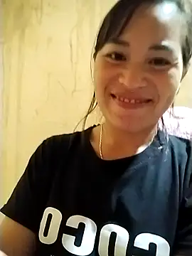 tuyetnhi-00 online show from 10/08/25, 04:32