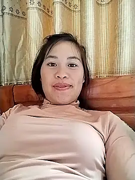 tuyetnhi-00 online show from 11/01/25, 05:09