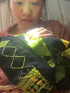 tuyetnhi-00 online show from 01/06/26, 02:04