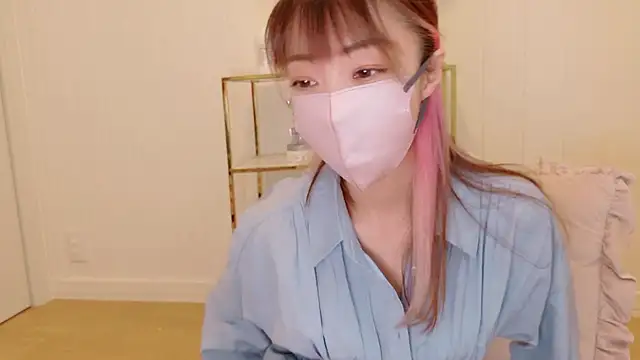 SUZU 1201 online show from 10/18/25, 12:02