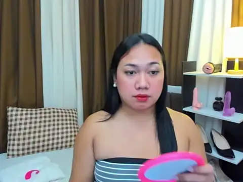 TsUncutKaren online show from 10/23/25, 08:40