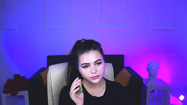 NaomiWilsons online show from 09/13/25, 10:15