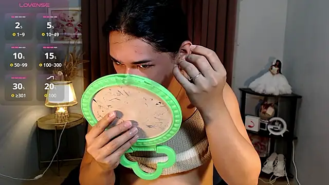 Kiethmadison Miller online show from 10/07/25, 11:57