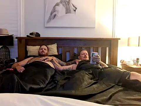 Snapshot of brokecountrylads chatting on 04/05/26, 01:19 brokecountrylads online show from 04/05/26, 01:19