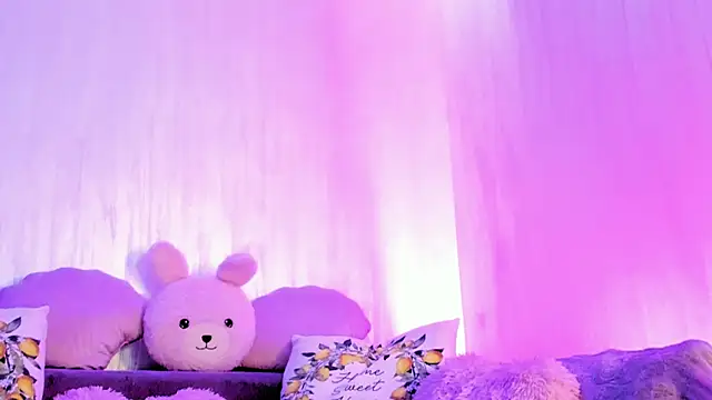 RileyNox online show from 10/07/25, 07:33