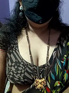 luci-queen online show from 10/12/25, 06:23