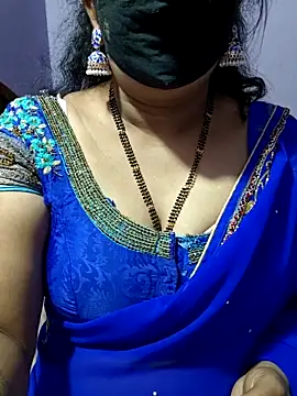 luci-queen online show from 10/12/25, 06:29