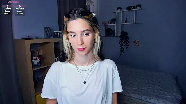 AntonettaTarring online show from 09/16/25, 07:20